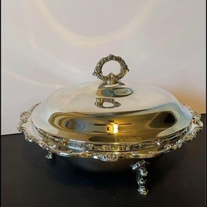 Vintage WM Rogers Silver-plated Round Serving Bowl Casserole Dish w/Lid